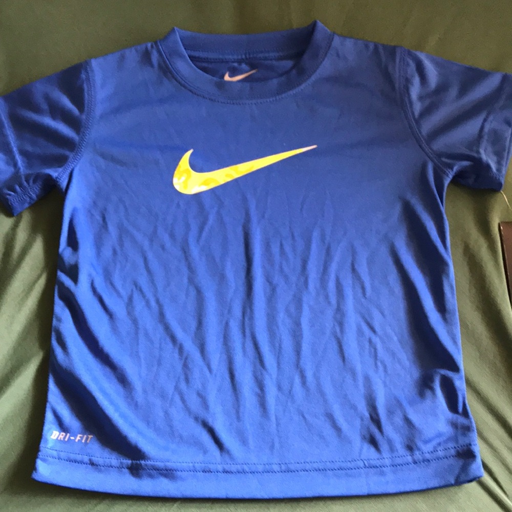 Nike Dri-Fir shirt - 3T